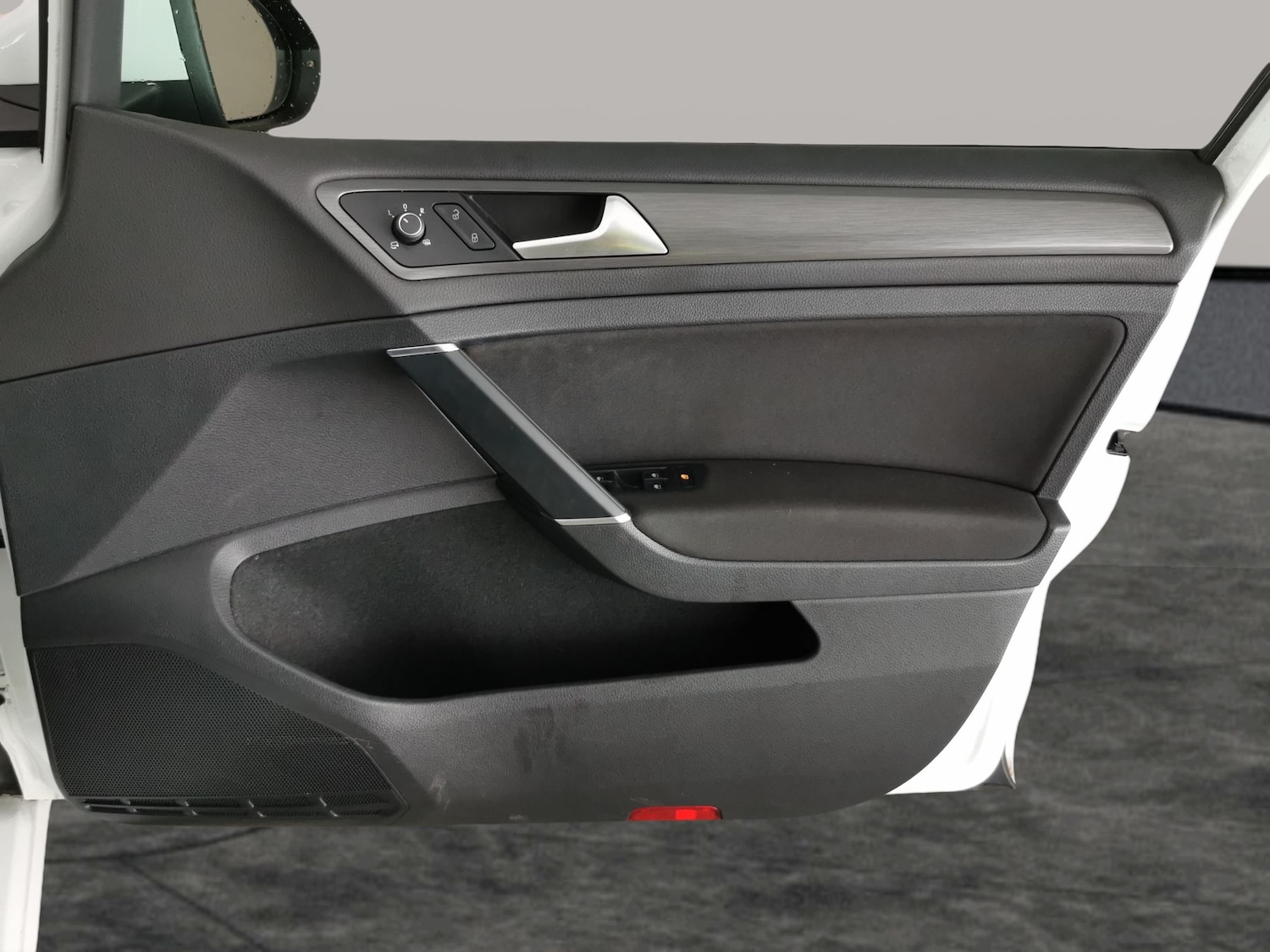 Used Volkswagen Golf 2018 for sale - 77350860: Photo 28