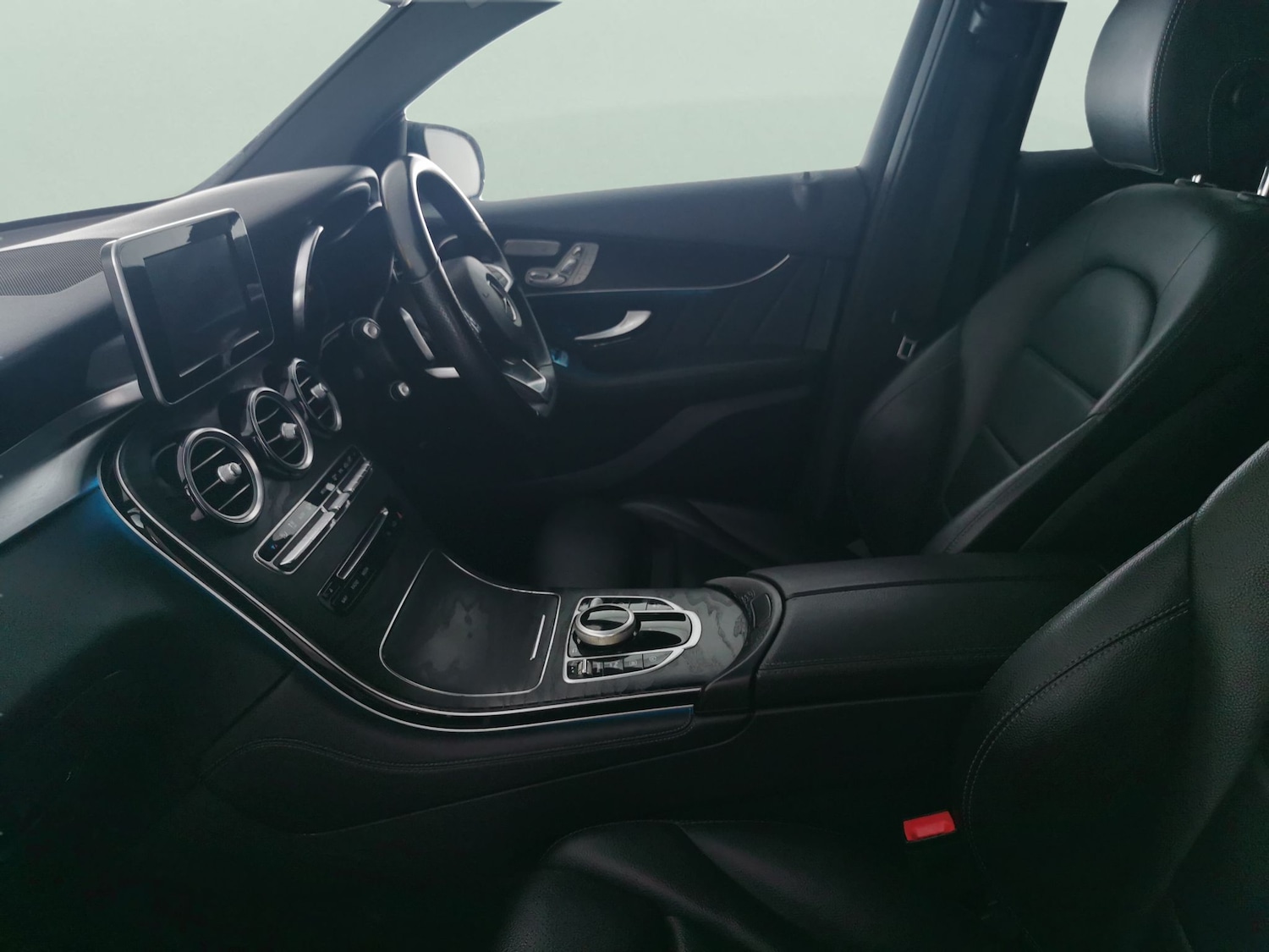 Used Mercedes-Benz GLC 2018 for sale - 78055573: Photo 4