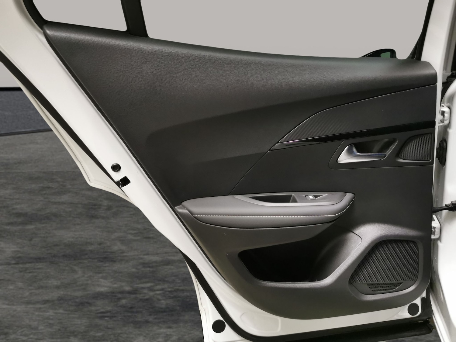 Used Peugeot 2008 2022 for sale - 77134436: Photo 25