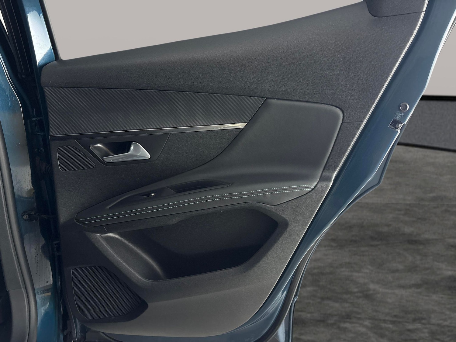 Used Peugeot 3008 2021 for sale - 77475364: Photo 35