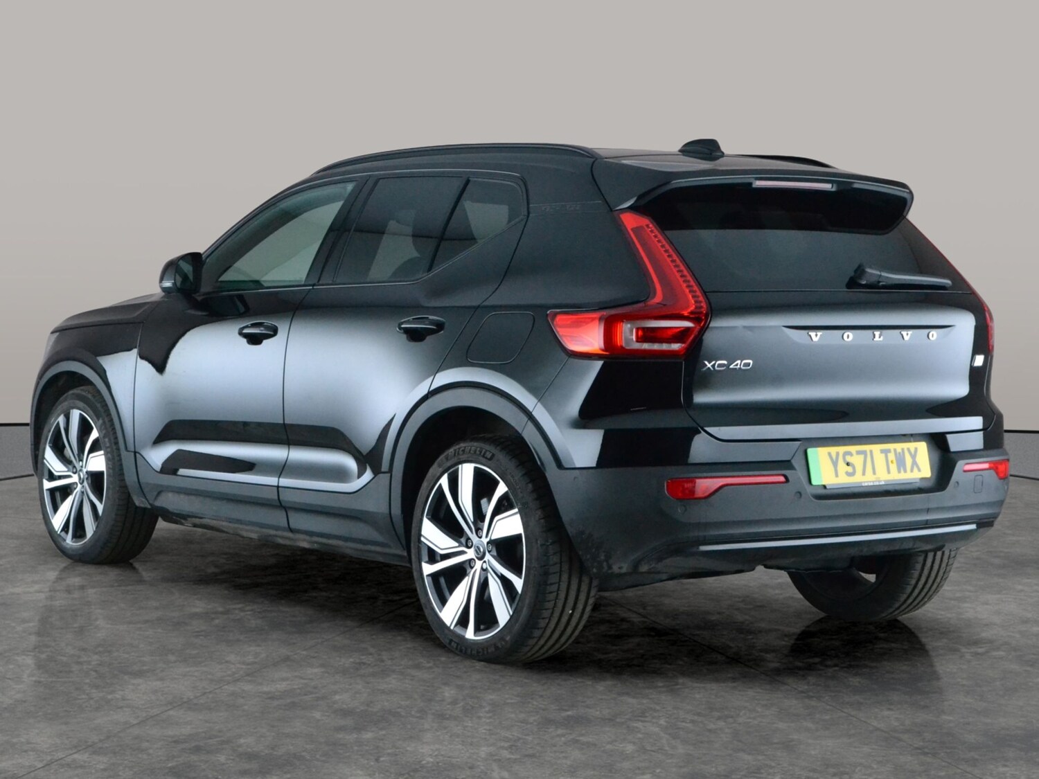 Used Volvo XC40 2022 for sale - 77675950: Photo 13