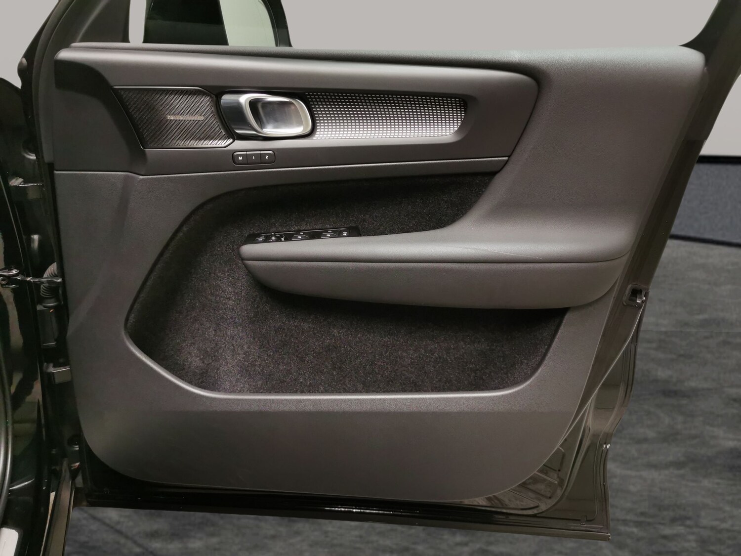 Used Volvo XC40 2022 for sale - 77675950: Photo 30