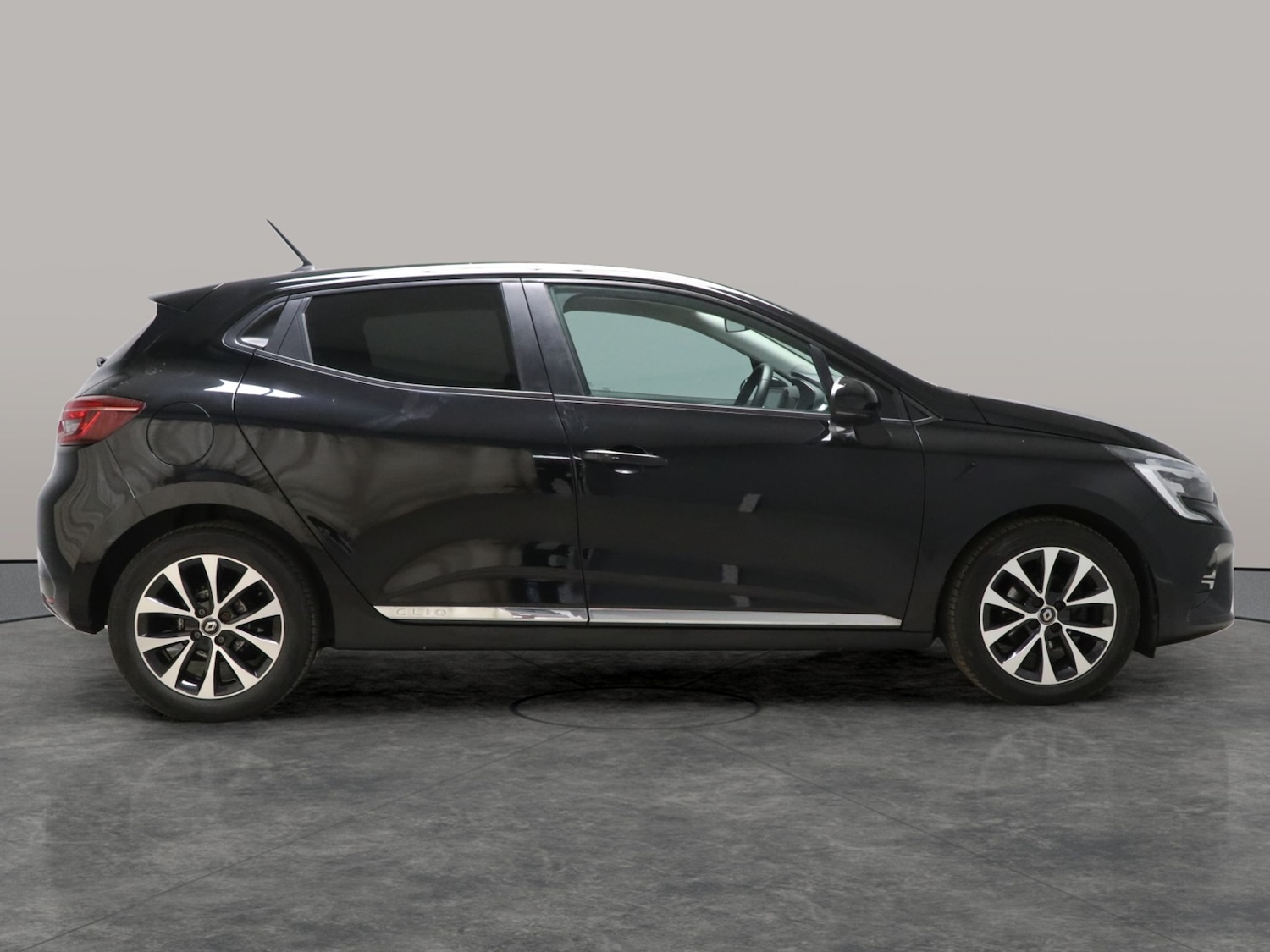 Used Renault Clio 2021 for sale - 76037067: Photo 11