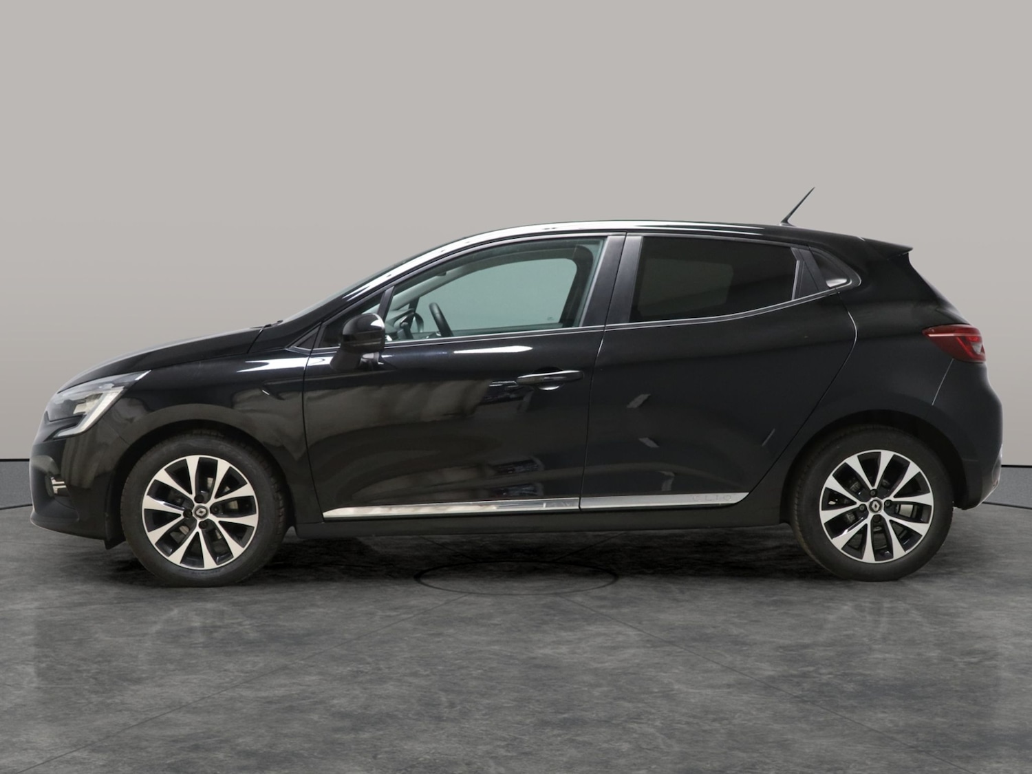 Used Renault Clio 2021 for sale - 76037067: Photo 16
