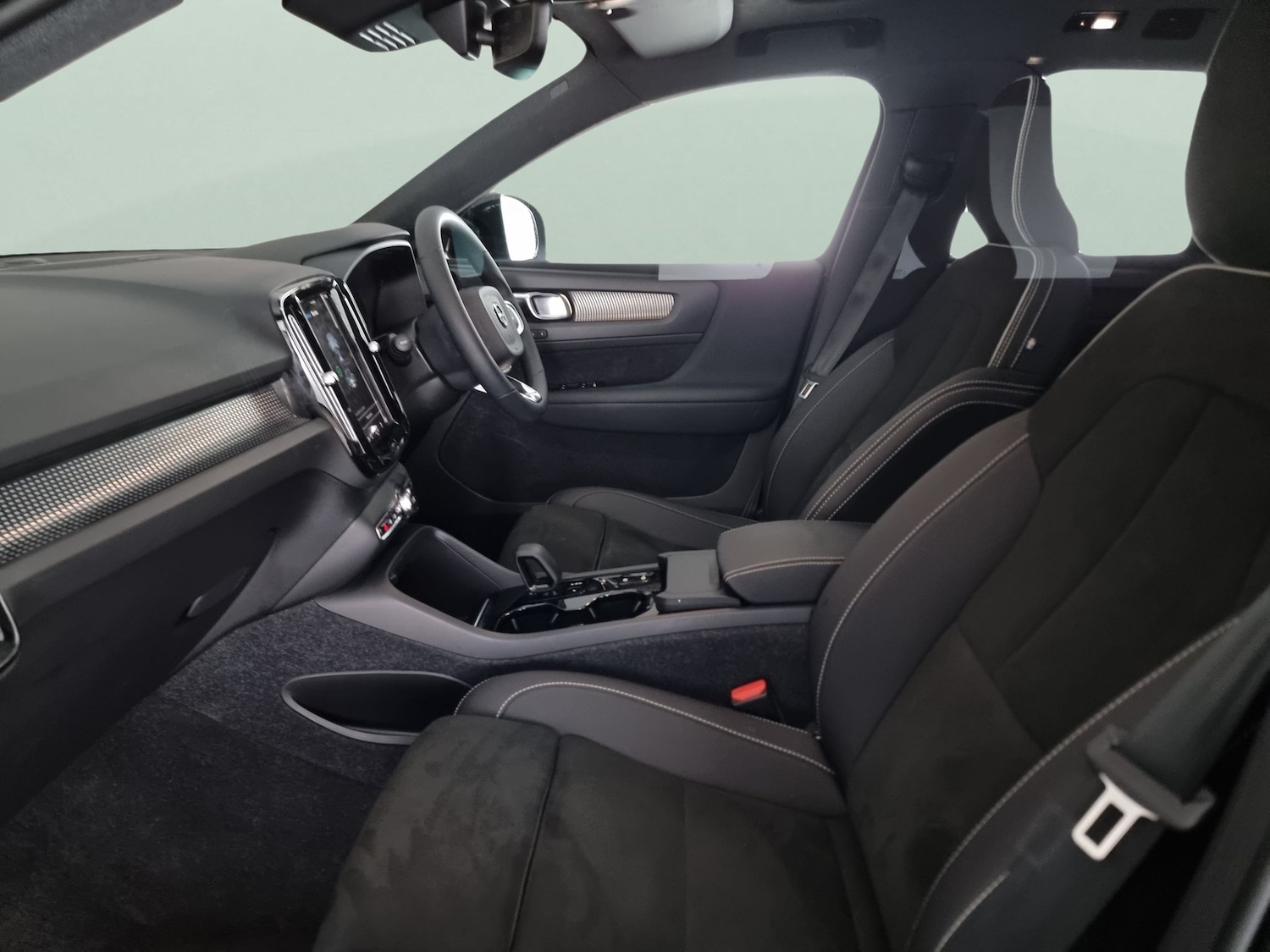 Used Volvo XC40 2022 for sale - 76113255: Photo 4