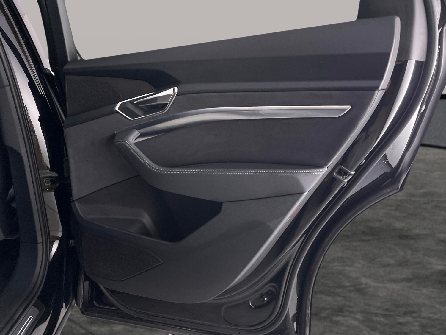 Used Audi e-tron 2022 for sale - 77347332: Photo 37