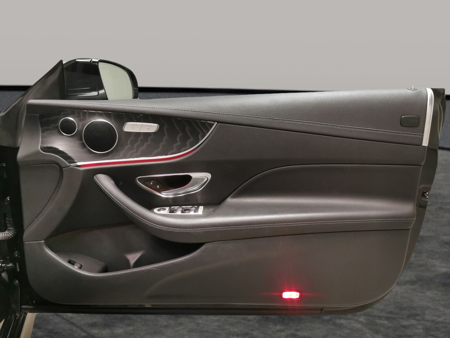 Used Mercedes-Benz E Class for sale - 76477653: Photo 32