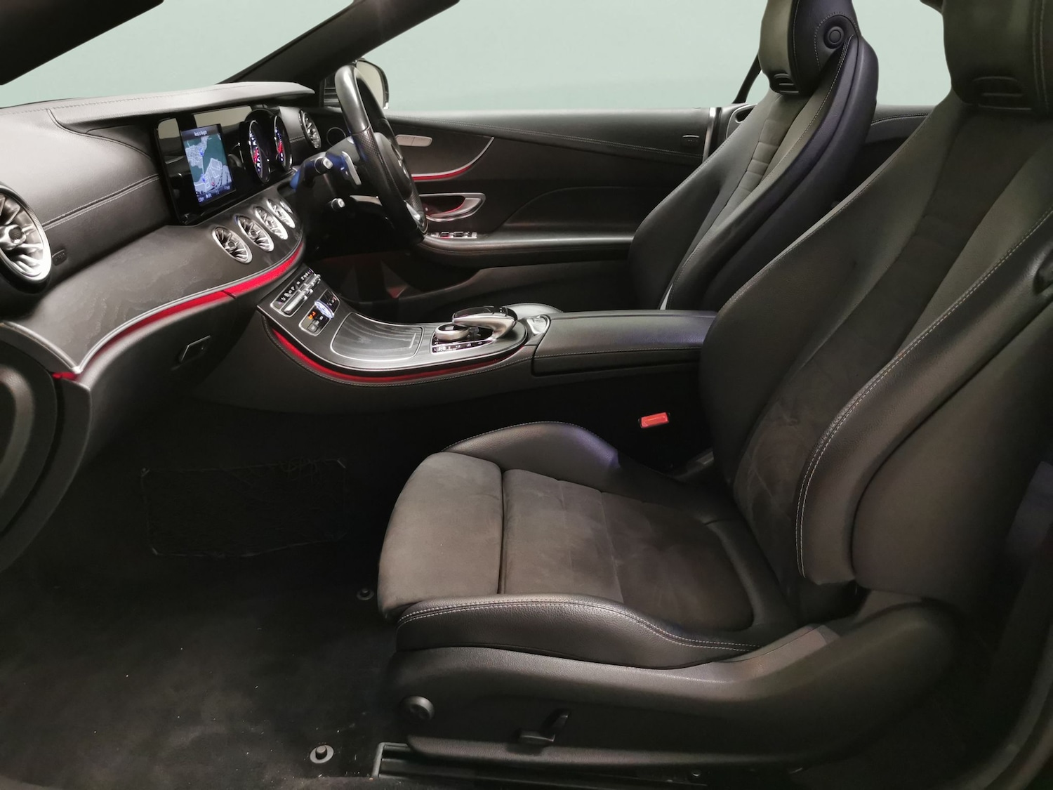 Used Mercedes-Benz E Class for sale - 76477653: Photo 4