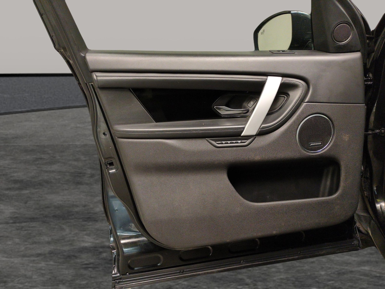 Used Land Rover Discovery Sport 2020 for sale - 77942616: Photo 31