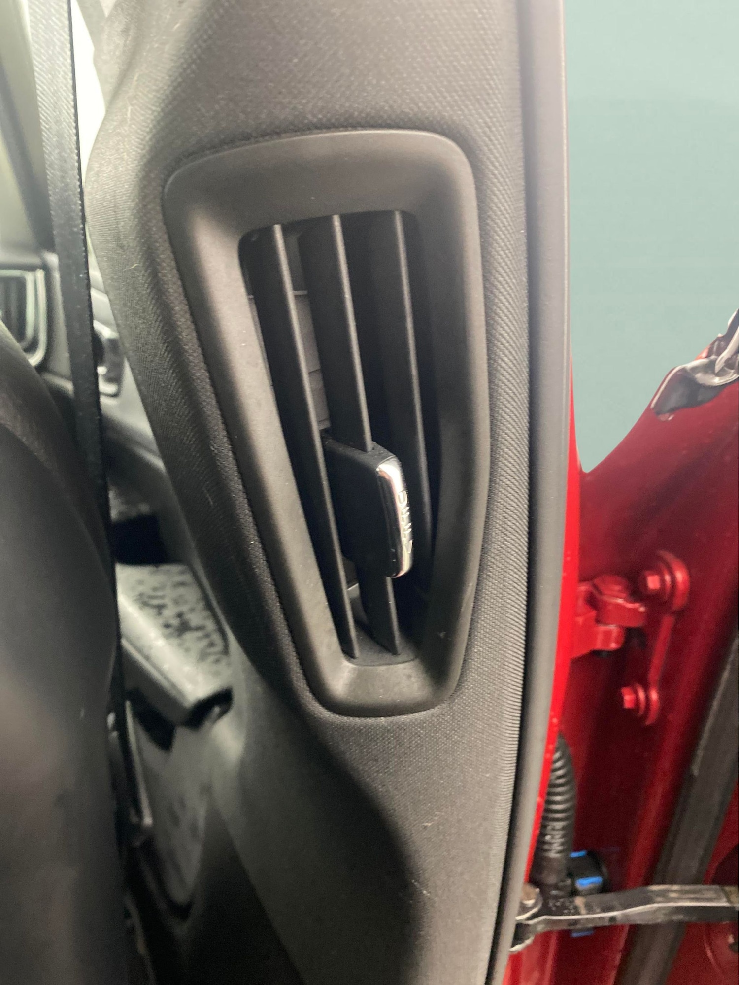 Used Volvo V60 2018 for sale - 77013289: Photo 16