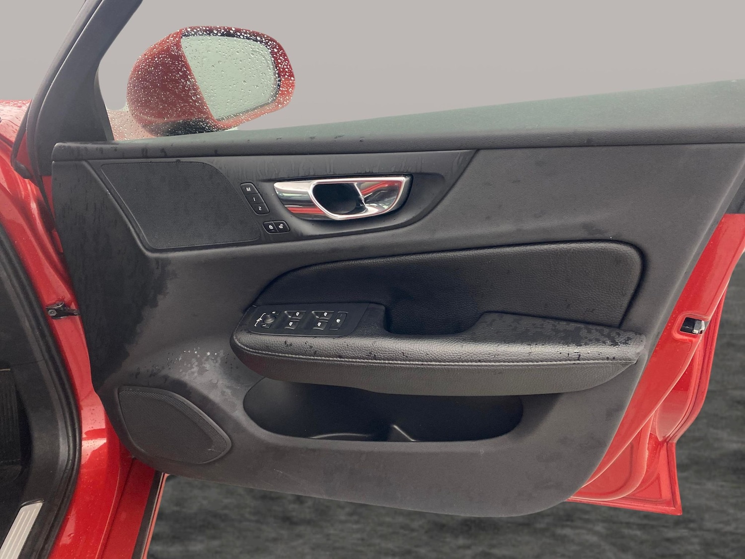 Used Volvo V60 2018 for sale - 77013289: Photo 33