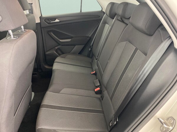 Used Volkswagen T-Roc 2023 for sale - 76197089: Photo 34
