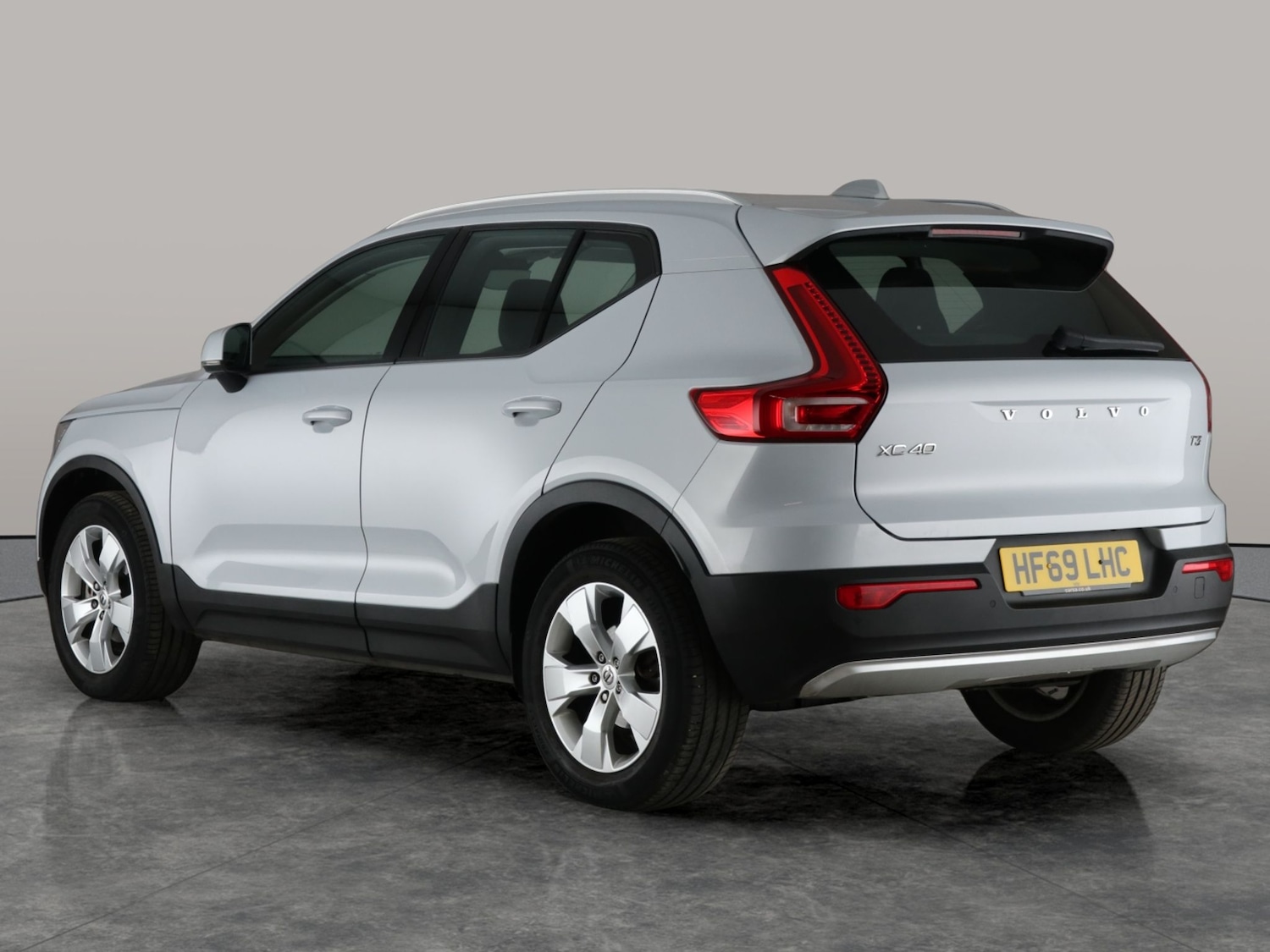 Used Volvo XC40 for sale - 76525997: Photo 11