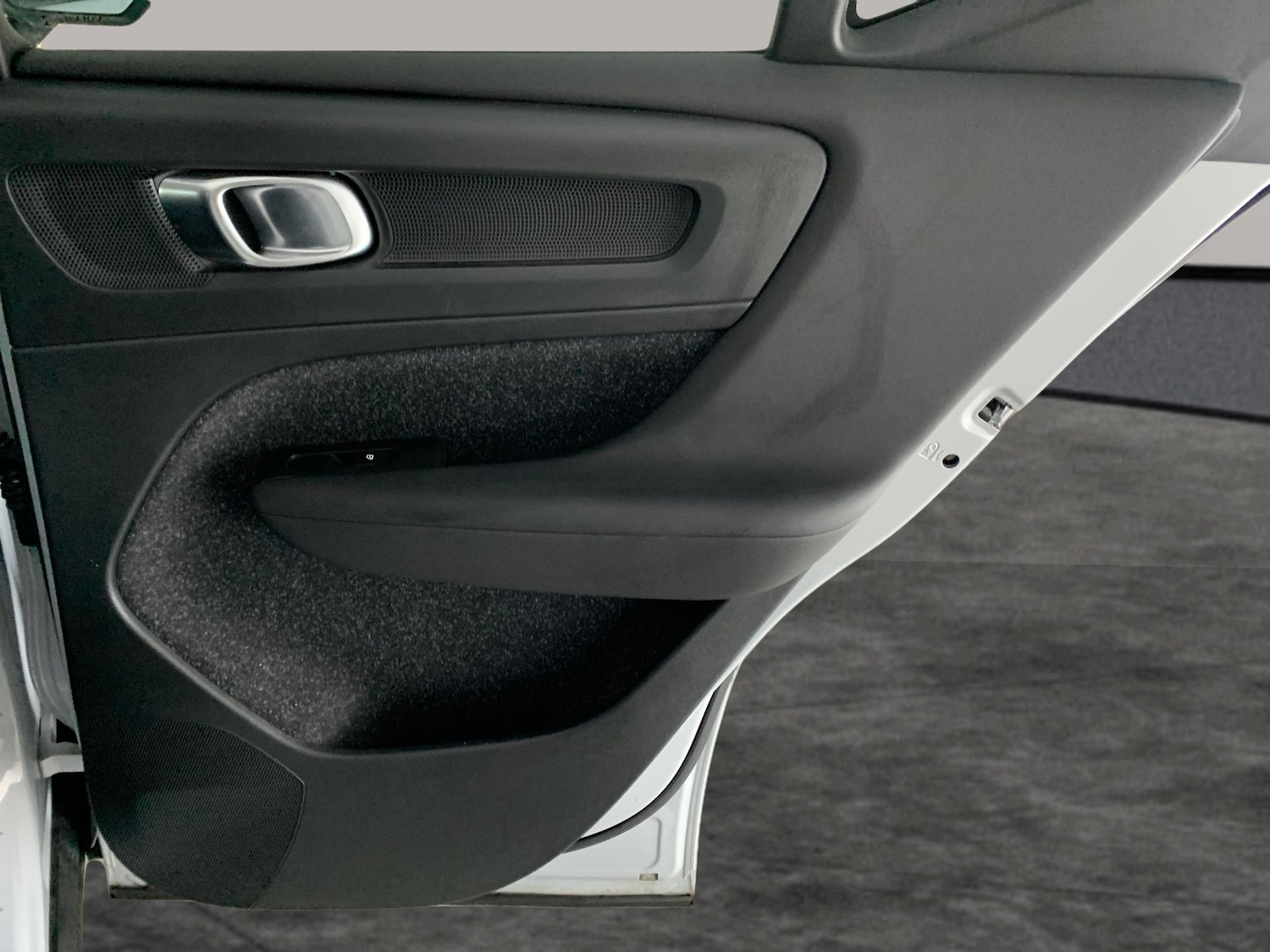 Used Volvo XC40 for sale - 76525997: Photo 28