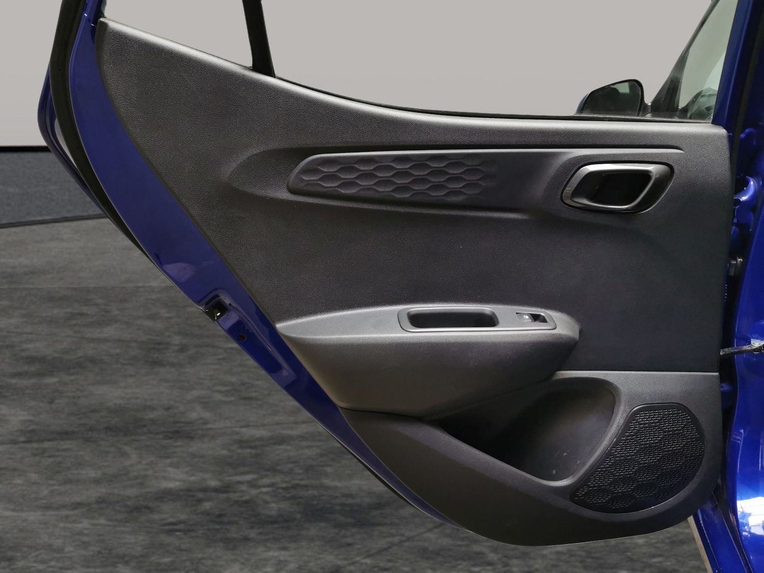 Used Hyundai i10 2023 for sale - 77902113: Photo 27