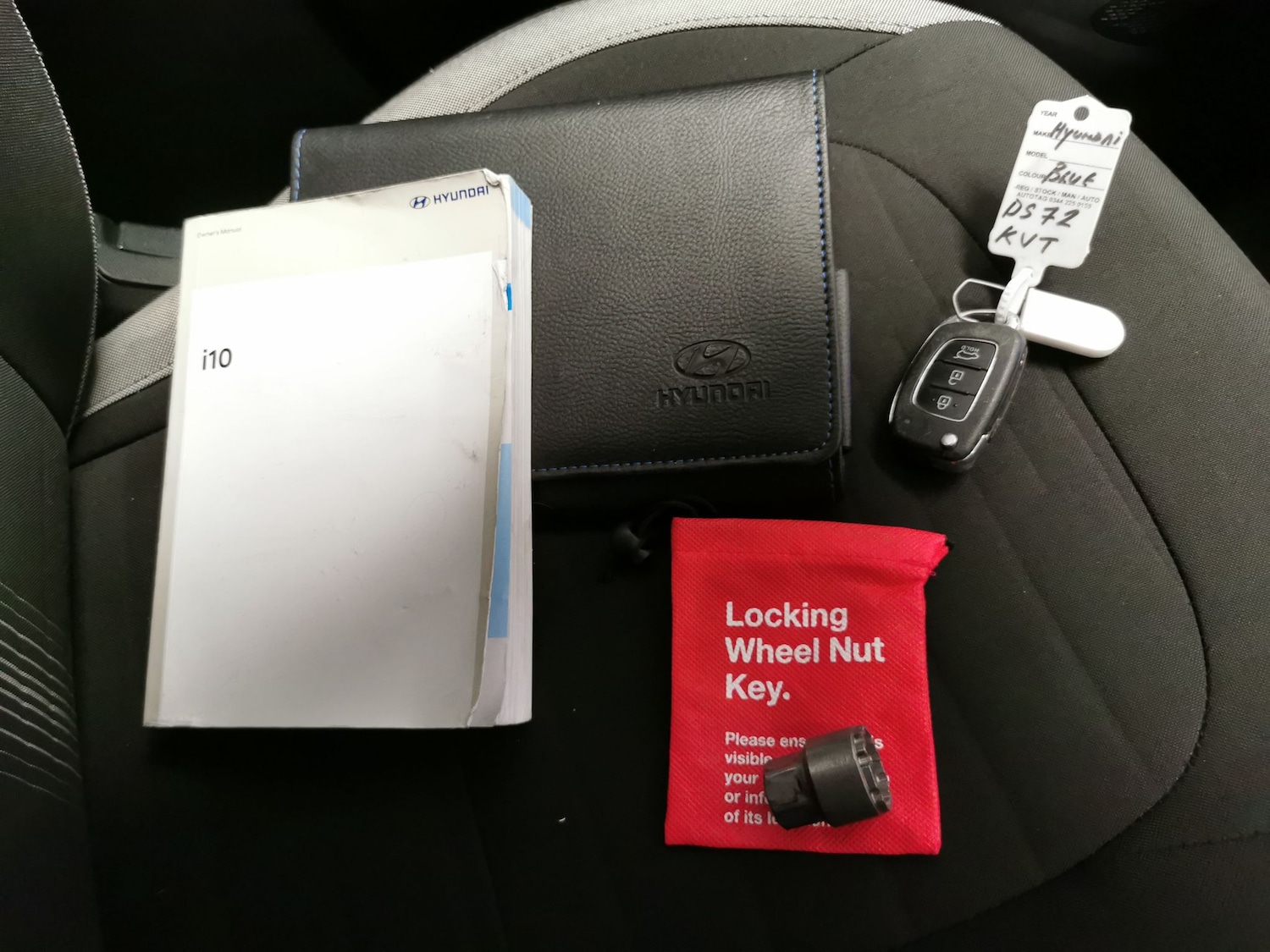 Used Hyundai i10 2023 for sale - 77902113: Photo 30