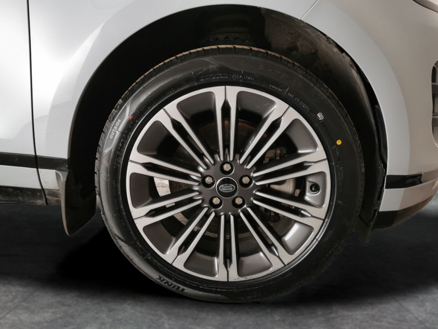 Used Land Rover Range Rover Evoque 2023 for sale - 77447864: Photo 31