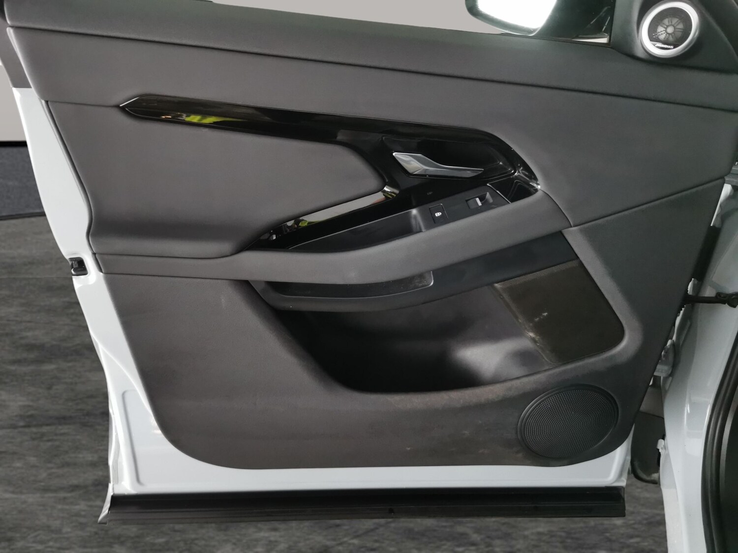 Used Land Rover Range Rover Evoque 2023 for sale - 77447864: Photo 34