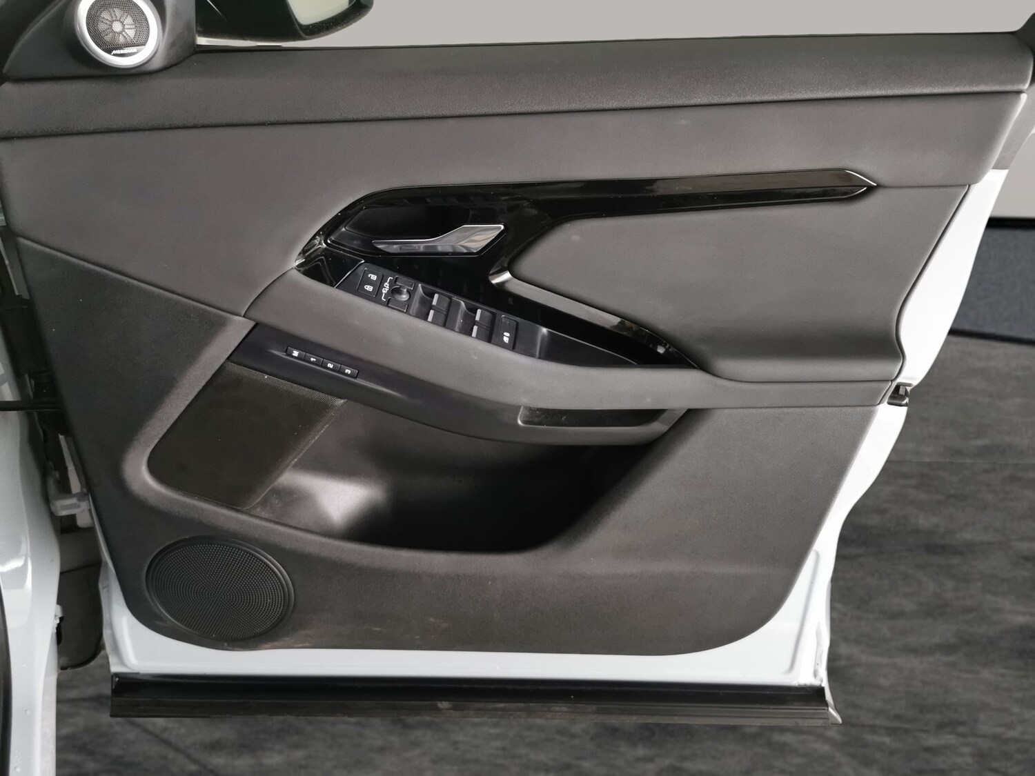 Used Land Rover Range Rover Evoque 2023 for sale - 77447864: Photo 37