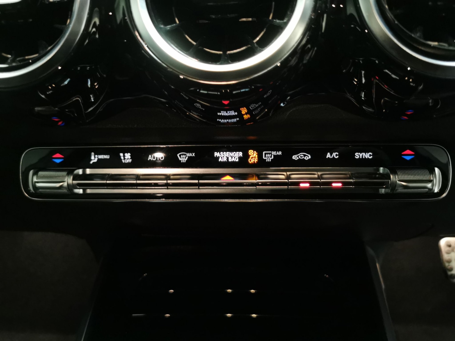 Used Mercedes-Benz GLB 2021 for sale - 76113201: Photo 21