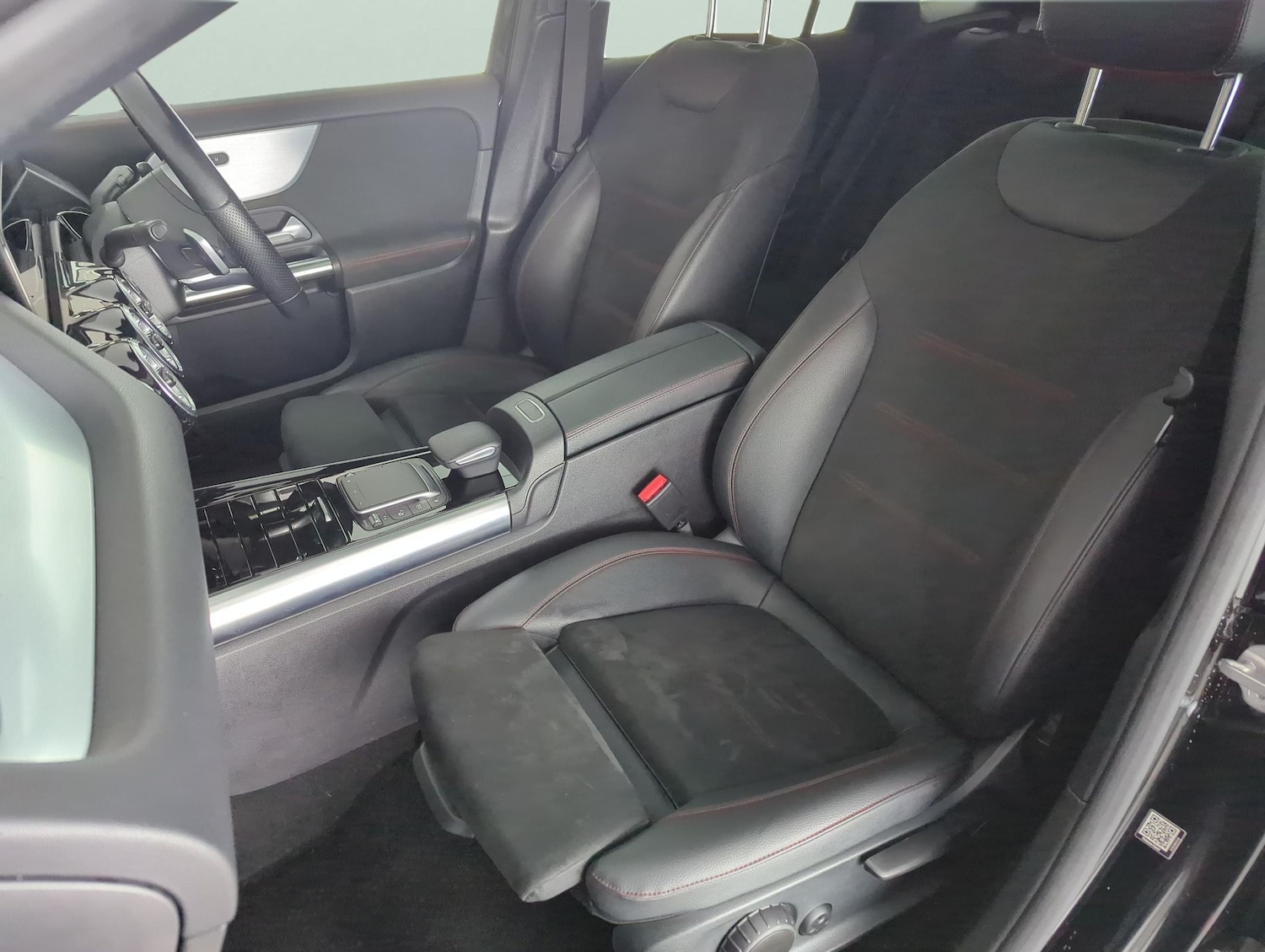 Used Mercedes-Benz EQA 2021 for sale - 77460921: Photo 8