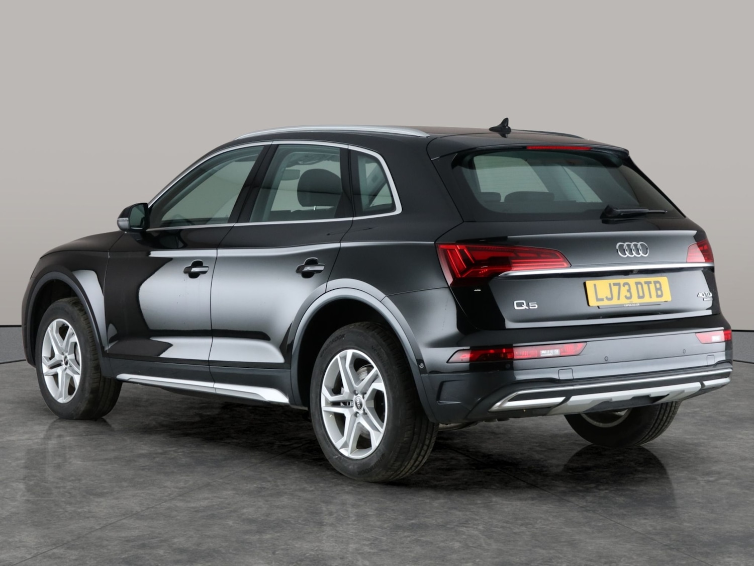 Used Audi Q5 2023 for sale - 76773843: Photo 13