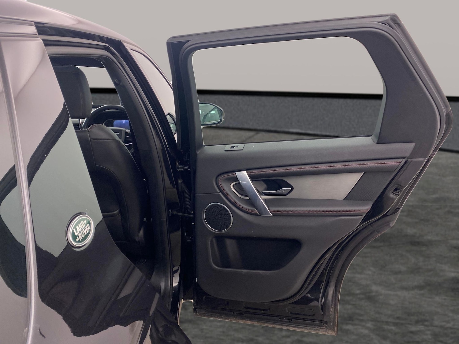 Used Land Rover Discovery Sport 2022 for sale - 77760323: Photo 27