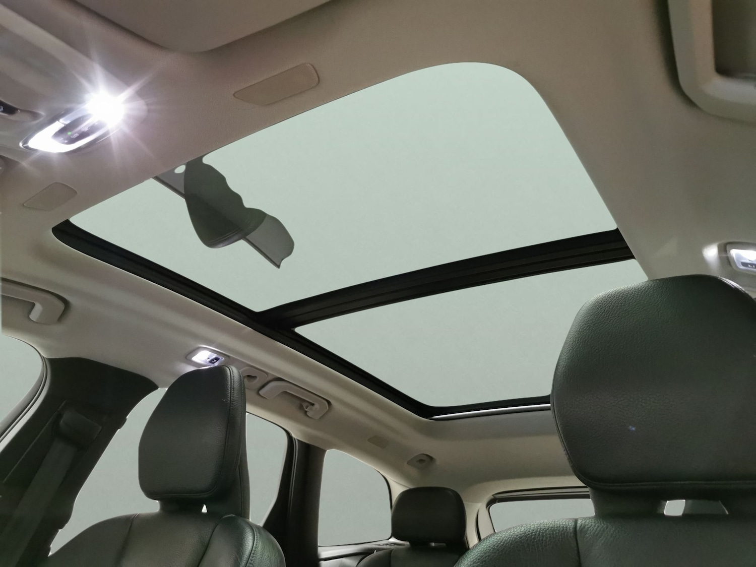 Used Volvo XC60 2021 for sale - 78094267: Photo 5