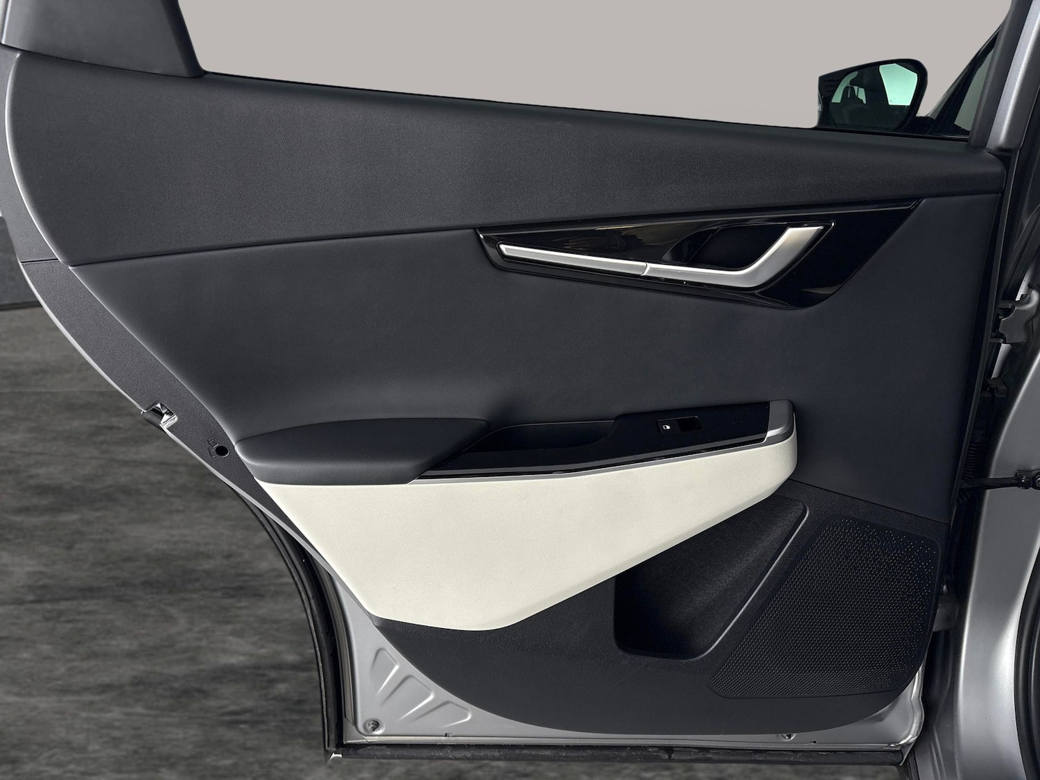 Used Kia EV6 2023 for sale - 78197852: Photo 36