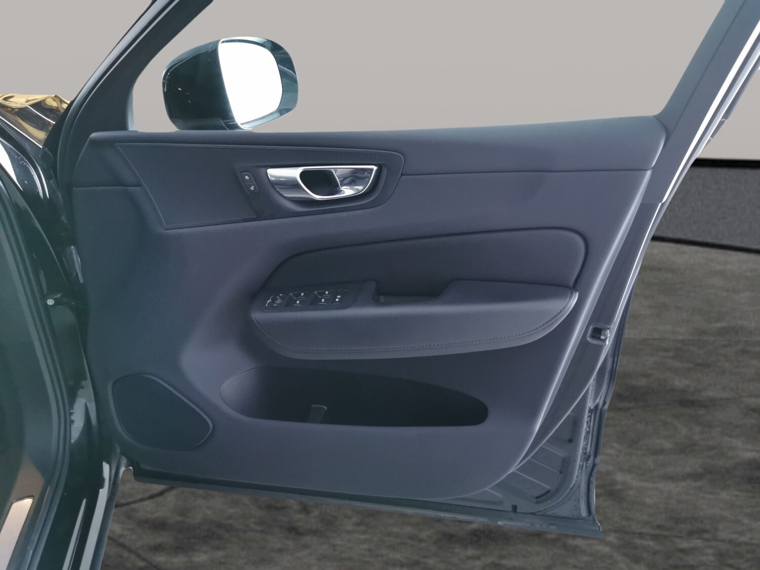 Used Volvo XC60 2022 for sale - 77428527: Photo 32