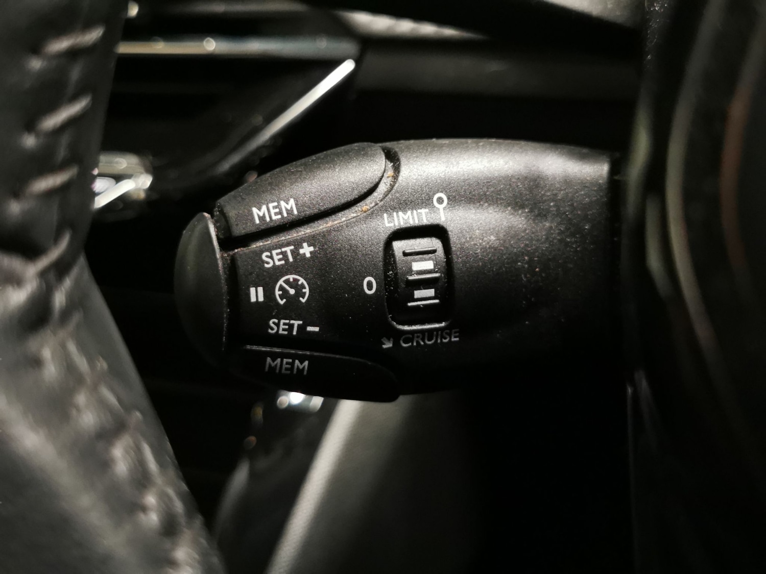 Used Peugeot 2008 2021 for sale - 76978316: Photo 19