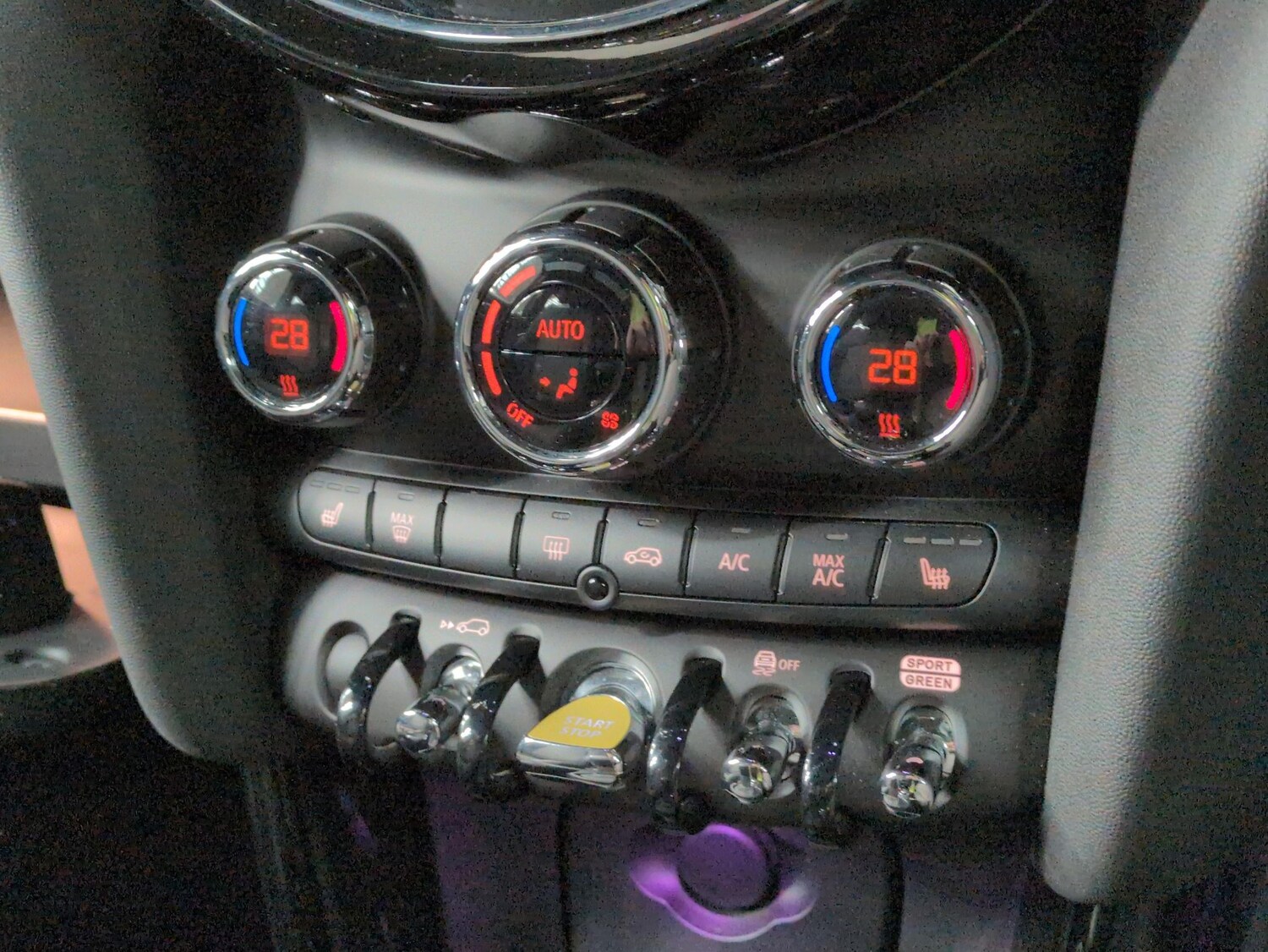 Used MINI Hatch 2023 for sale - 77810577: Photo 17