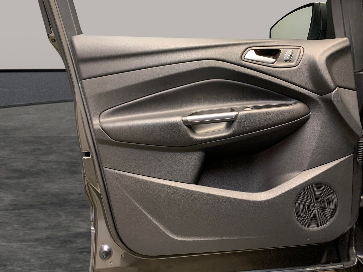 Used Ford Kuga 2018 for sale - 77720802: Photo 27