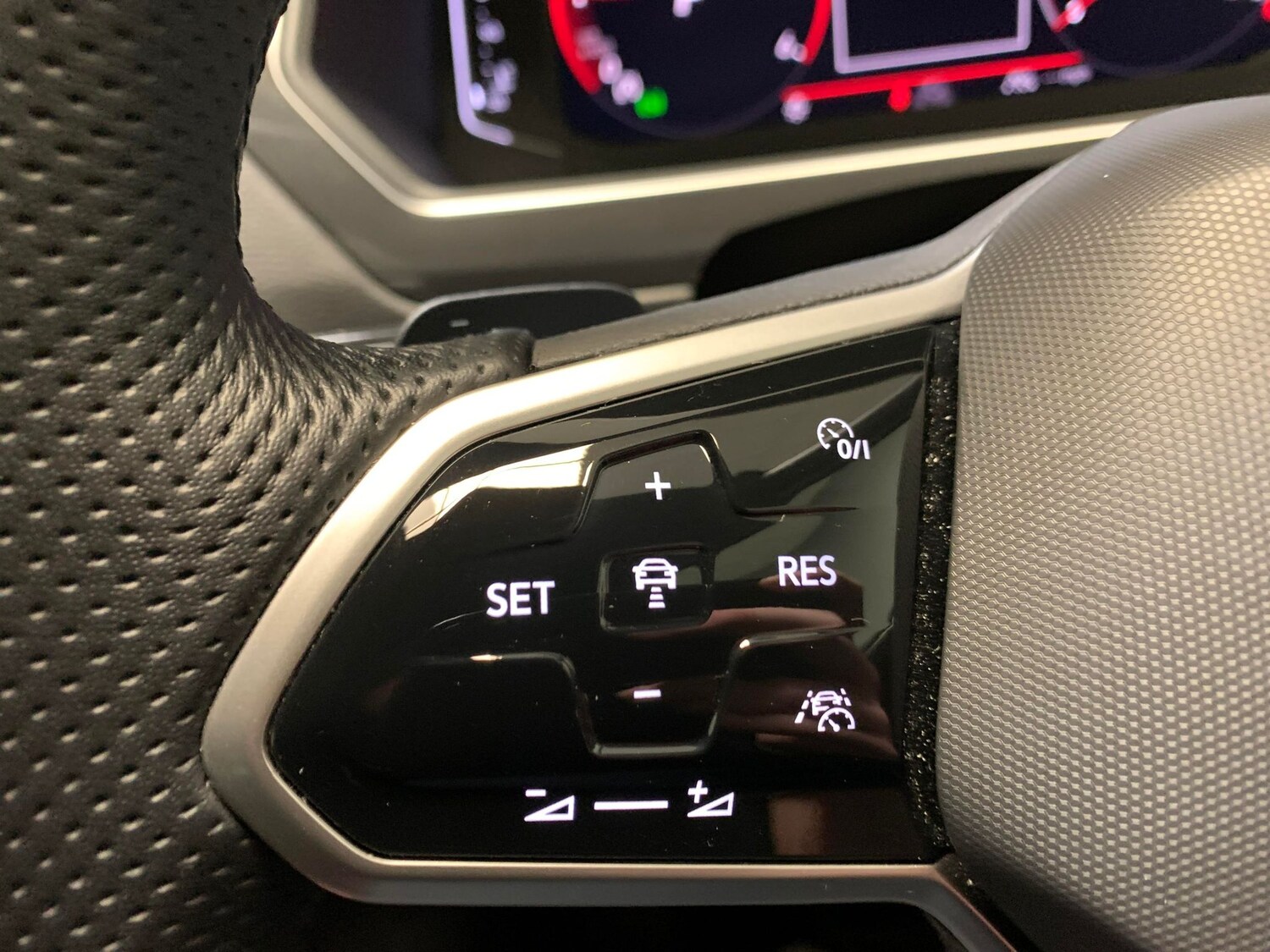 Used Volkswagen Tiguan 2023 for sale - 77513932: Photo 16