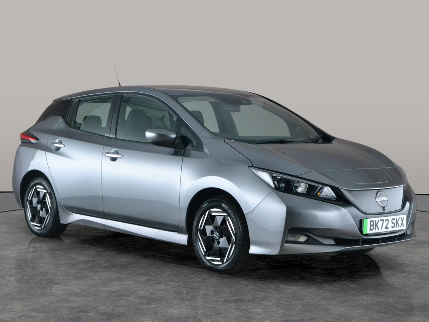 Used Nissan Leaf 2022 for sale - 77802989: Photo 8