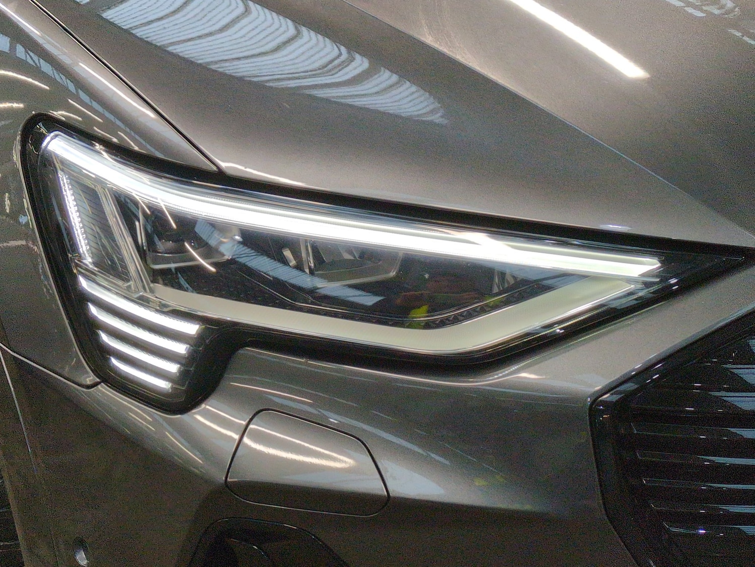 Used Audi e-tron 2022 for sale - 76668729: Photo 25