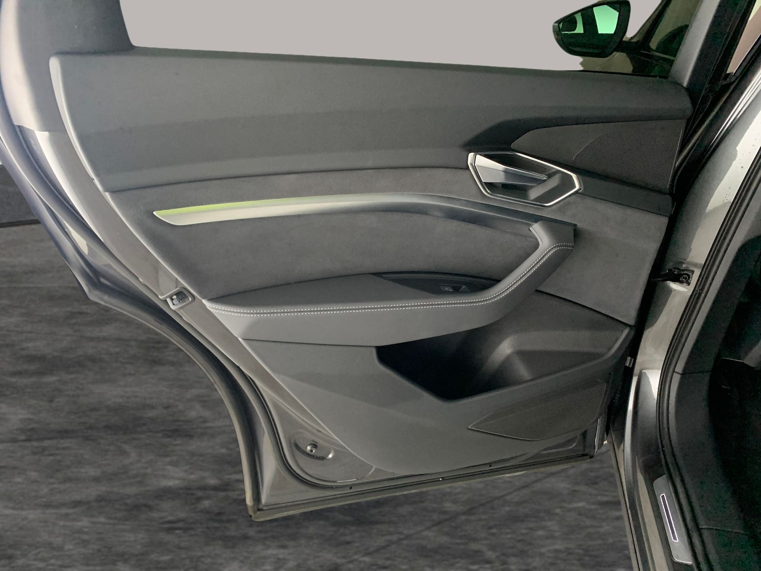 Used Audi e-tron 2022 for sale - 76668729: Photo 34