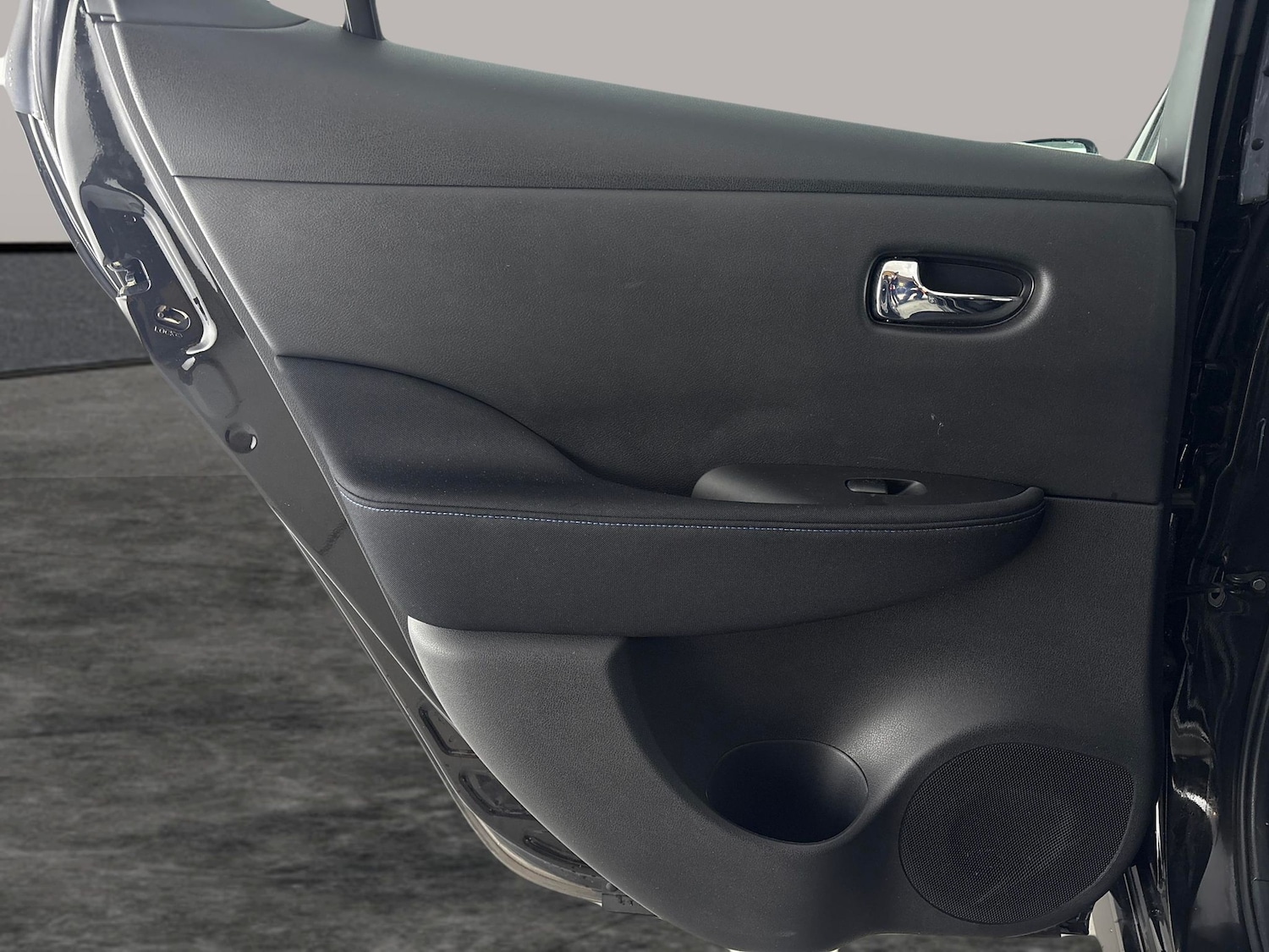 Used Nissan Leaf for sale - 77298010: Photo 26