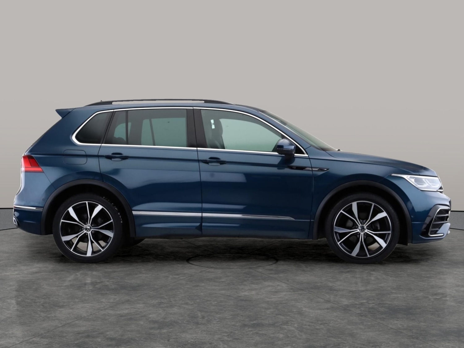 Used Volkswagen Tiguan 2021 for sale - 76531916: Photo 5