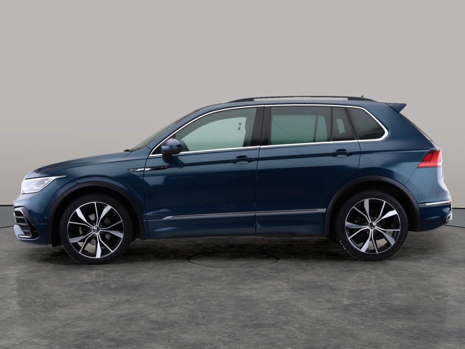 Used Volkswagen Tiguan 2021 for sale - 76531916: Photo 9