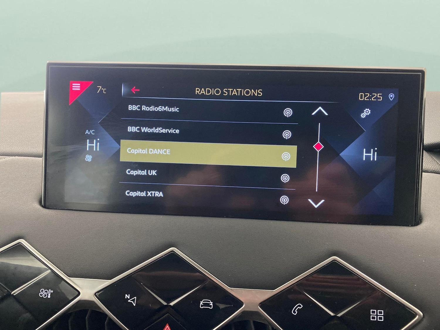 Used DS Automobiles DS 3 Crossback 2022 for sale - 77399396: Photo 7