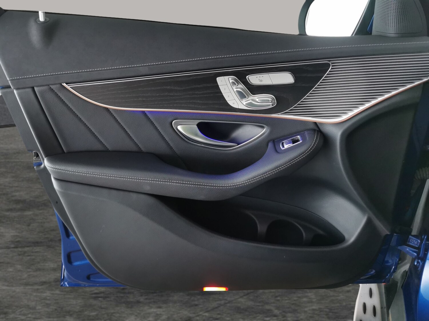 Used Mercedes-Benz EQC 2022 for sale - 77702992: Photo 32