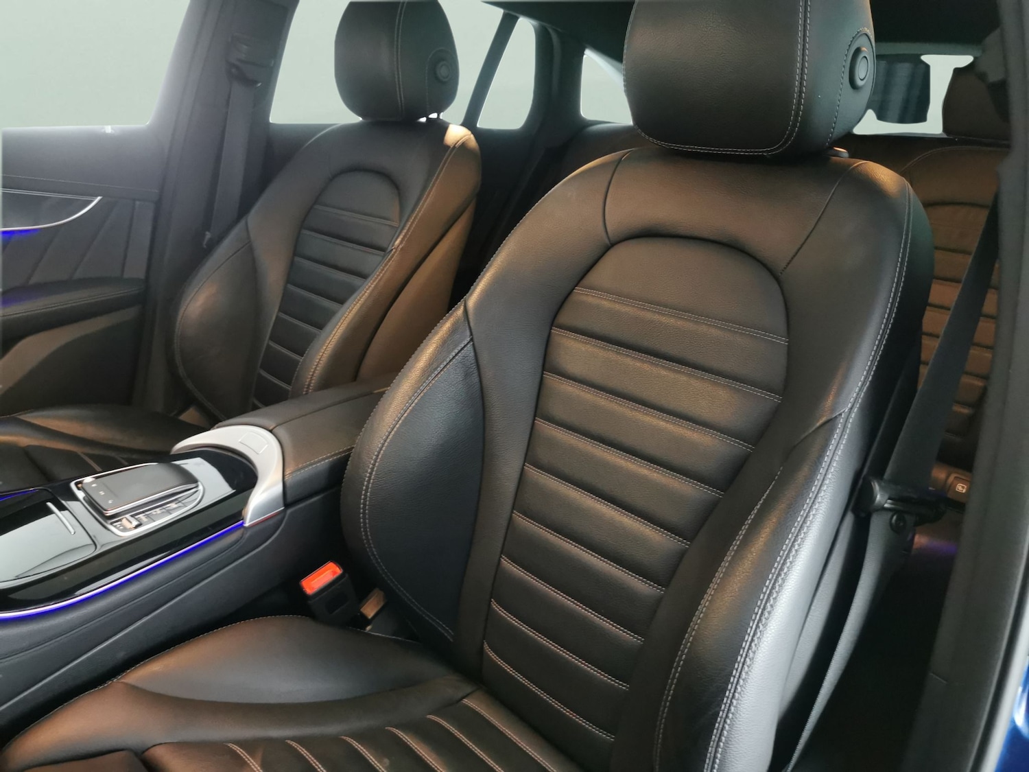 Used Mercedes-Benz EQC 2022 for sale - 77702992: Photo 8