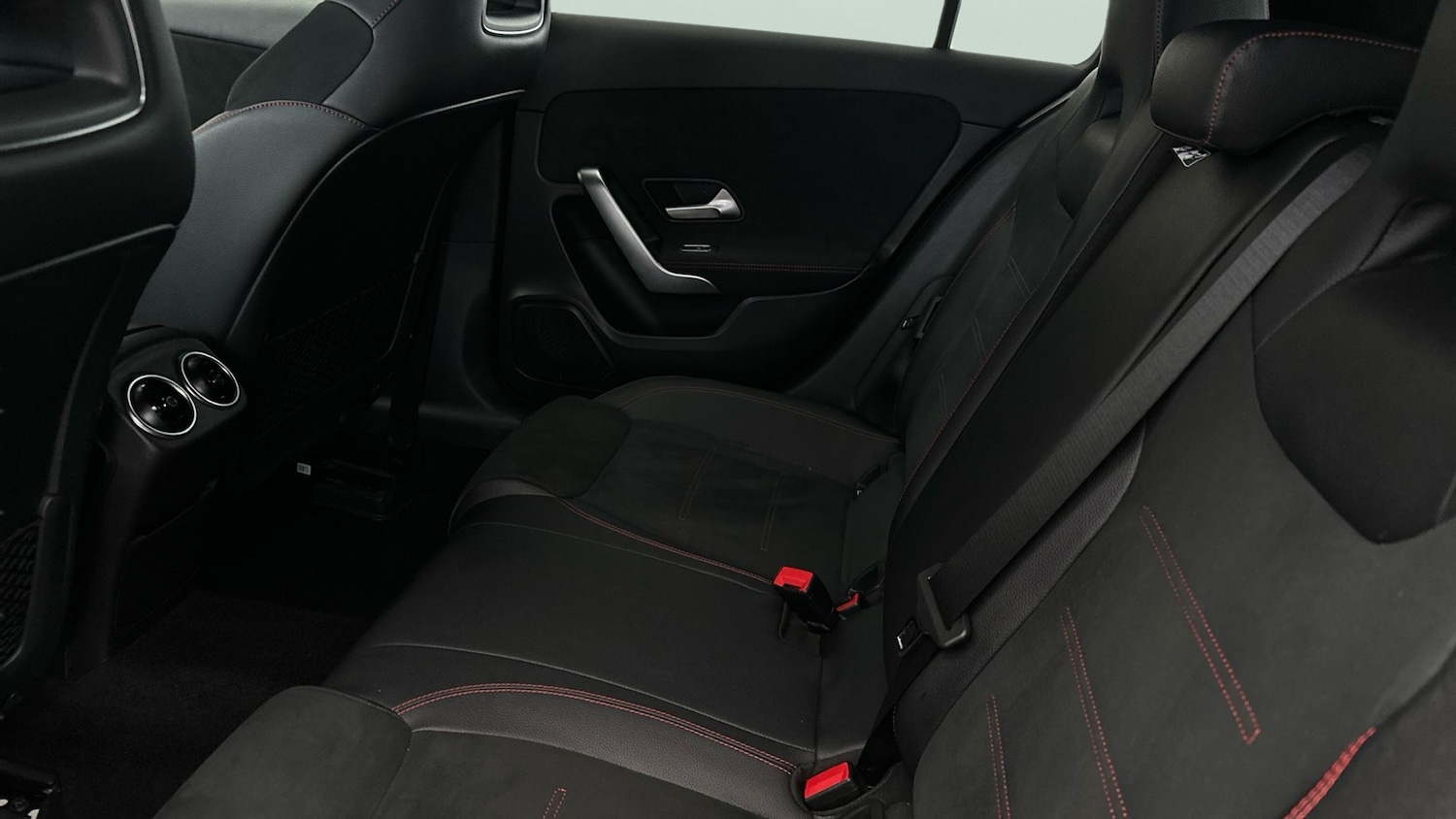 Used Mercedes-Benz A-Class 2018 for sale - 77069607: Photo 17