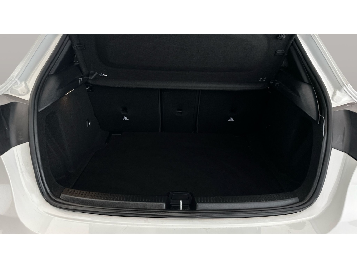 Used Mercedes-Benz A-Class 2018 for sale - 77069607: Photo 18