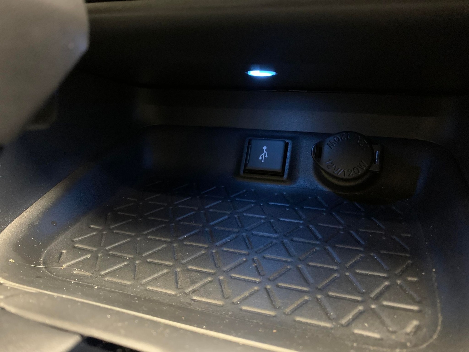 Used Toyota RAV4 2022 for sale - 77086388: Photo 23