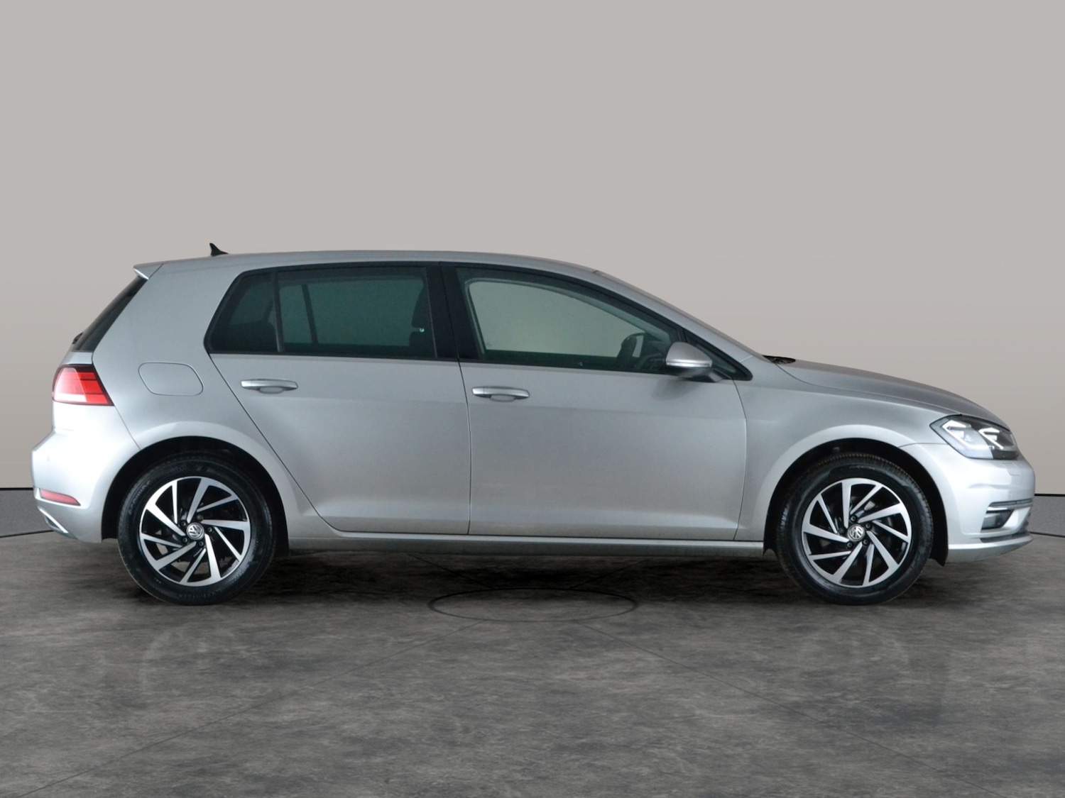 Used Volkswagen Golf for sale - 77846136: Photo 10