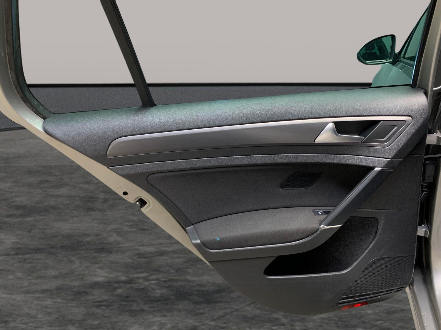 Used Volkswagen Golf for sale - 77846136: Photo 24