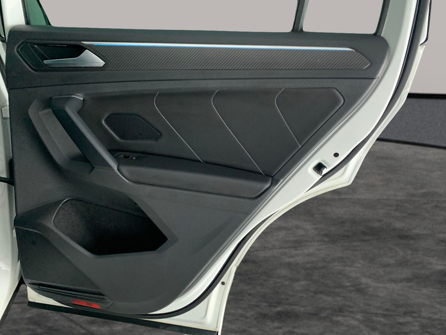 Used Volkswagen Tiguan 2023 for sale - 77347176: Photo 29