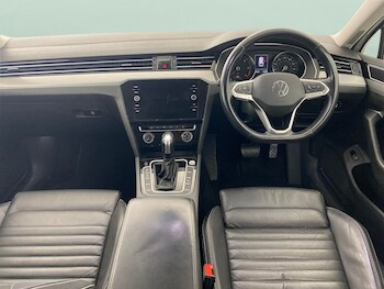 Used Volkswagen Passat undefined for sale - 78037088: Photo